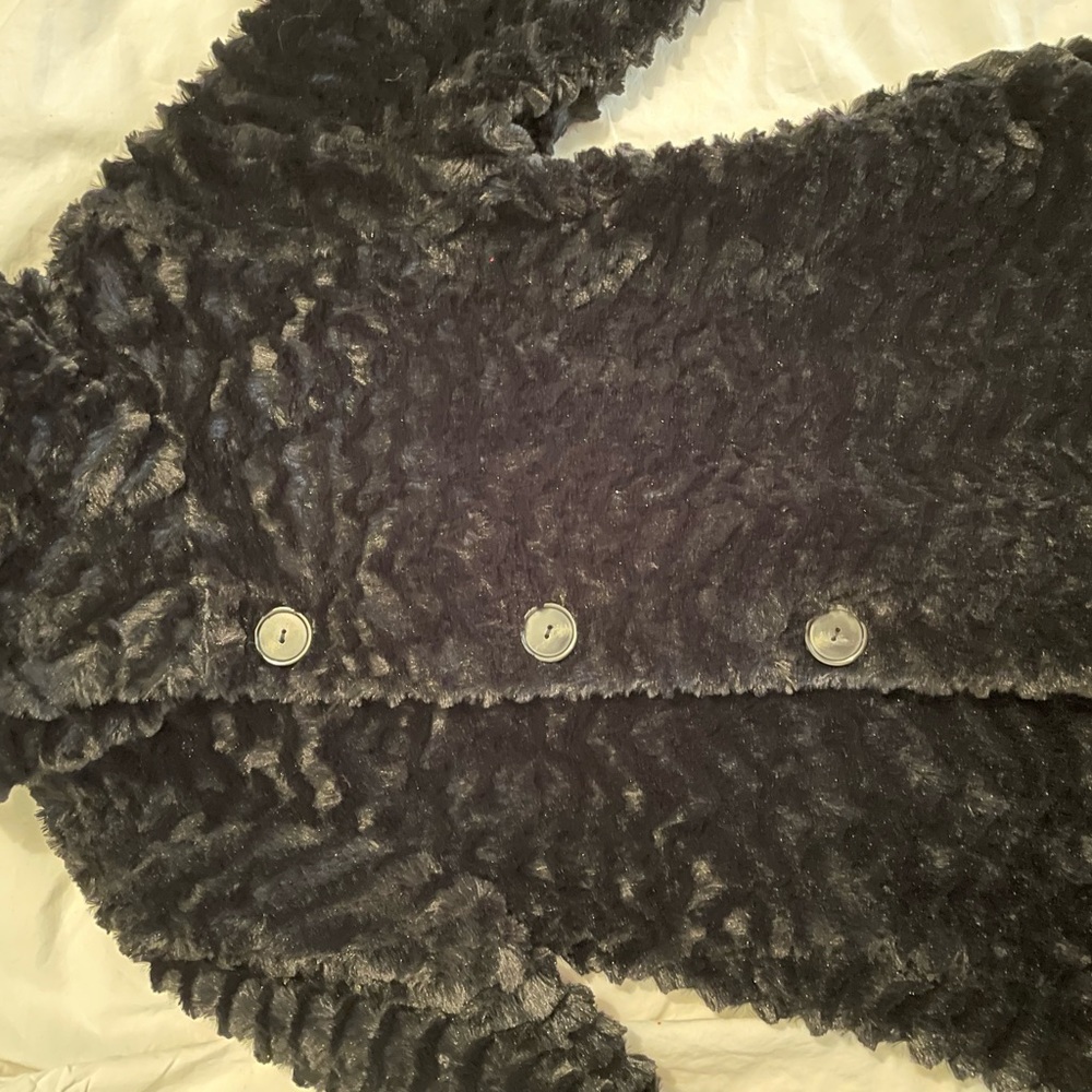 Patagonia girls size 12. Worn once!  Absolutely gorgeous. Perfect condition.